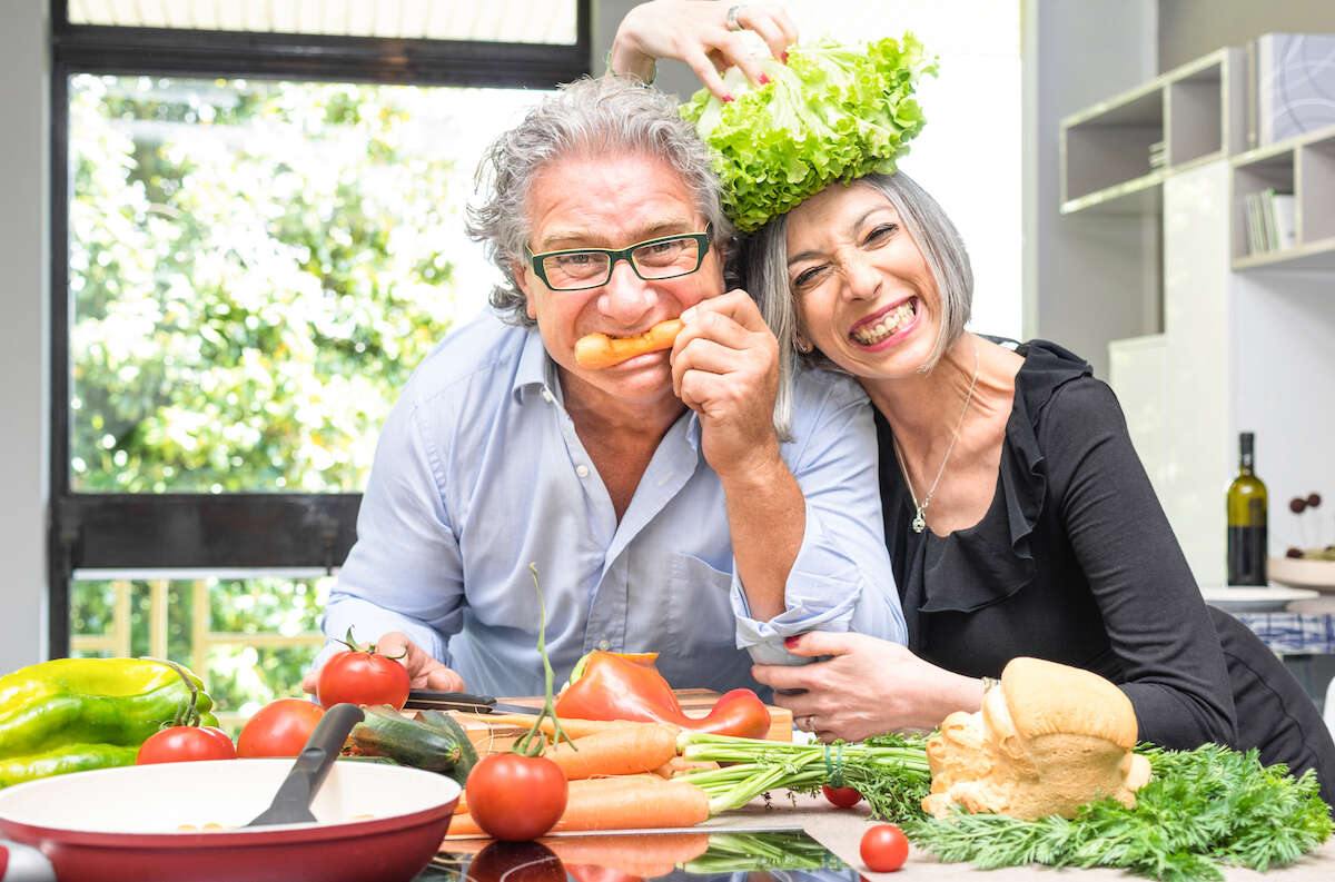 BIEN MANGER POUR MIEUX VIVRE : Vieillir sans rétrécir? Oui! C'est possible...